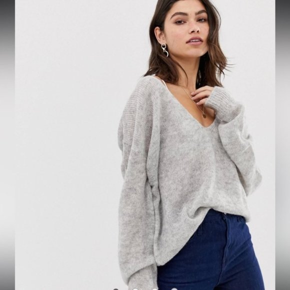 Free People Sweaters - ❗️SOLD❗️Free People Grey V Neck Gossamer Alpaca Wool Blend Sweater Size XS
